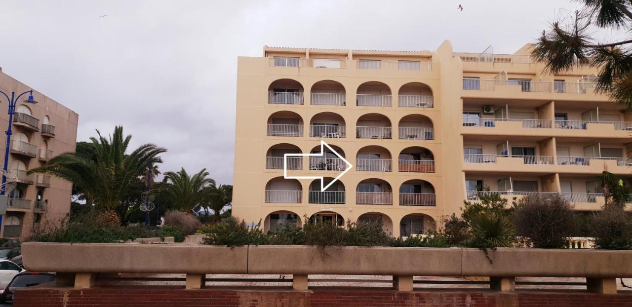 Studio 4 Personnes Avec Vue Sur Le Port Apartment Hyeres Exterior photo